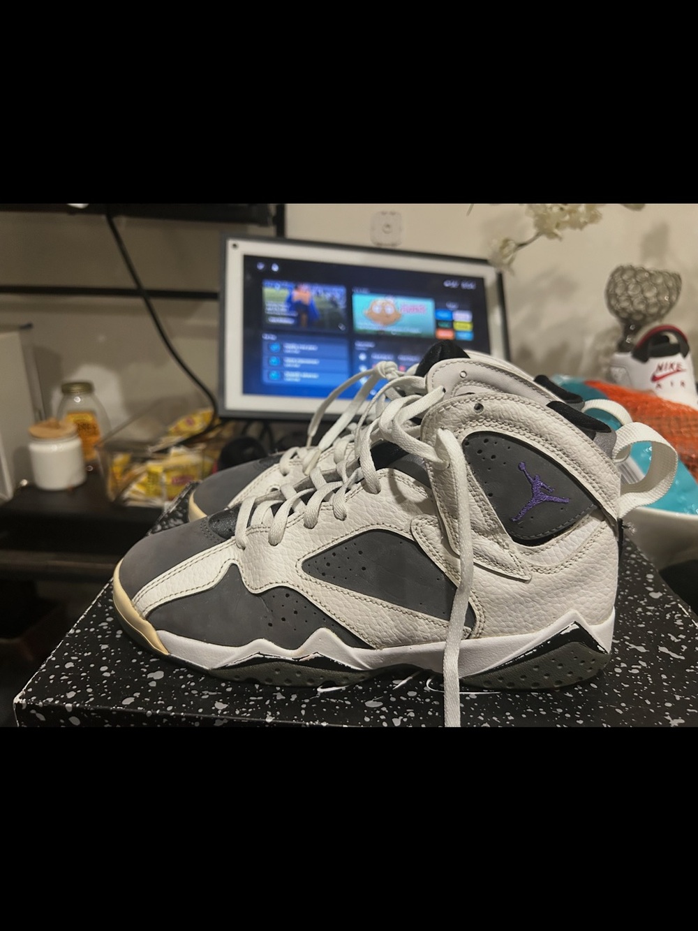Jordan Kids' Retro Sneakers in White, Gray & Purple Accents